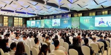 尊龙ag旗舰厅官网中国亮相全国儿科大会 秉持科学实证推动学科交叉融合助力儿科创新发展